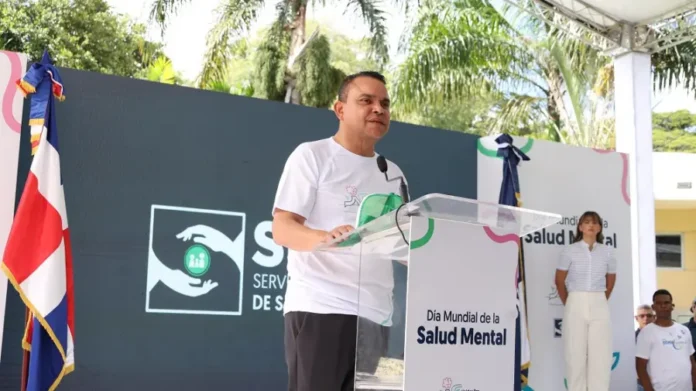 Caminata Unidos por la Salud Mental del SNS Participantes de la caminata Unidos por la Salud Mental organizada por el SNS en Santo Domingo